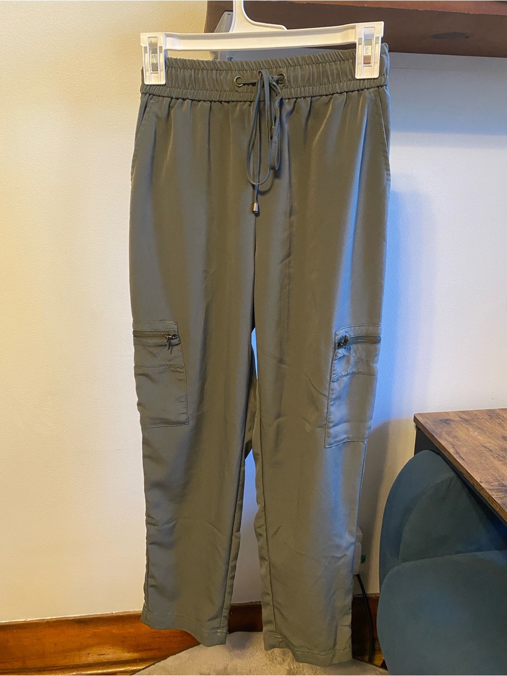 Express Olive Green Women's Cargo Pants